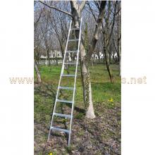 Aluminum Pruning and Harvest Ladders AG 8 steps pivoting feet details 3